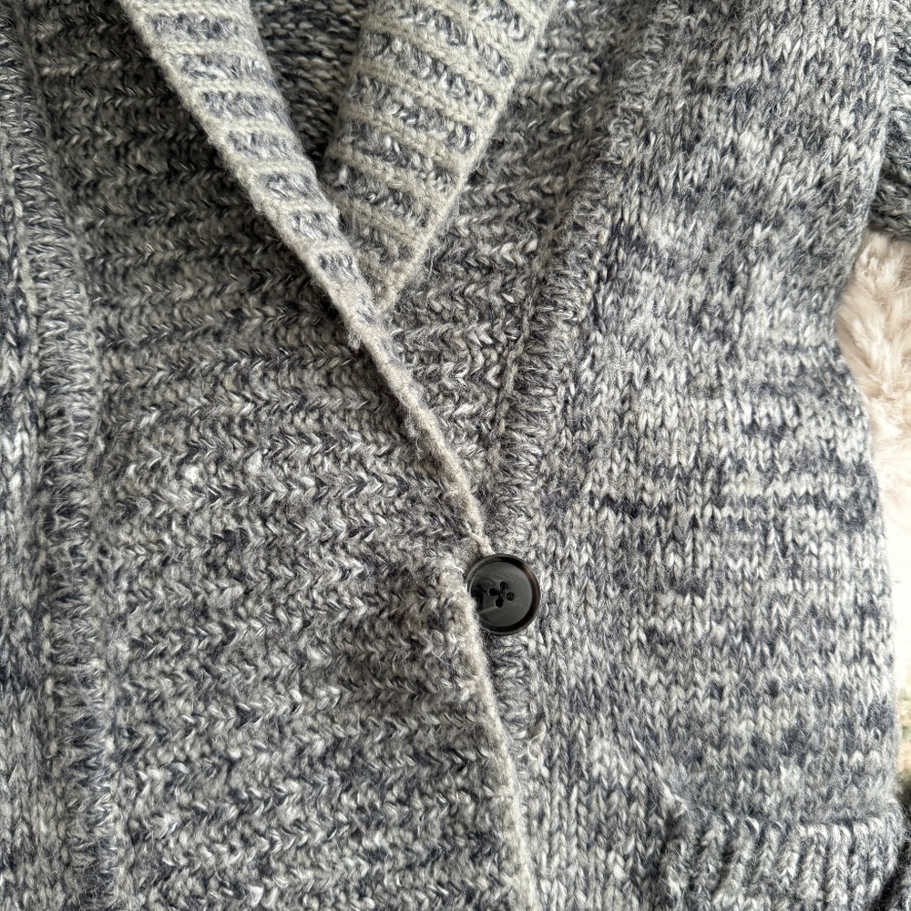 Gap Gray & White Knit Front Button Cardigan- Size… - image 3
